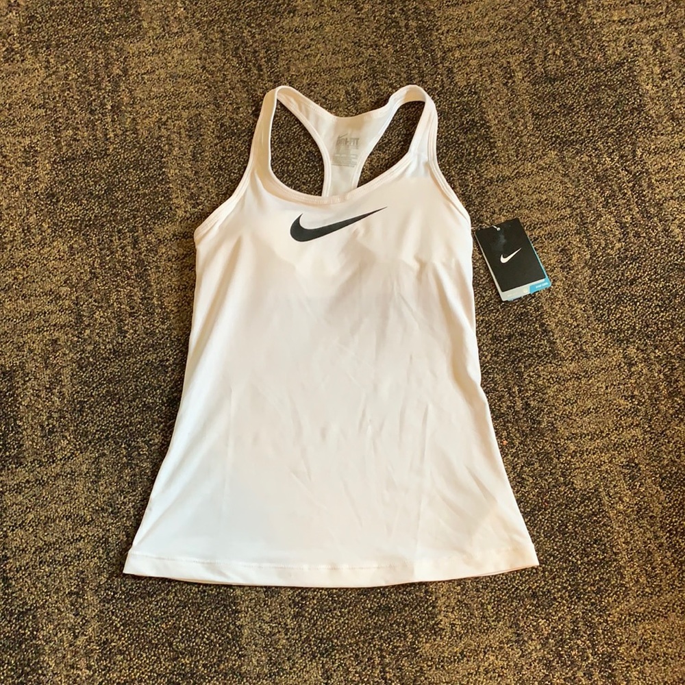 Nike top